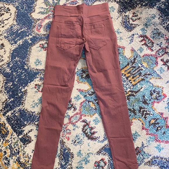 Agnes & Dora dusty pink distressed Jeggings - Picture 7 of 10